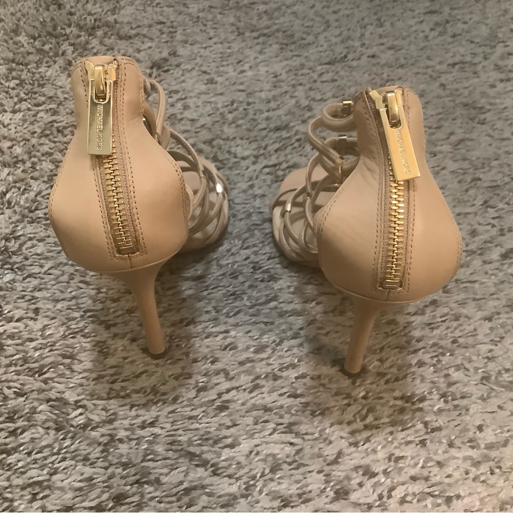 Michael Kors Strappy Sandals 7.5 - Picture 4 of 5